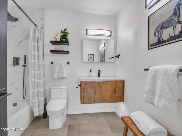 3010 E YUCCA Street, Phoenix, AZ 85028