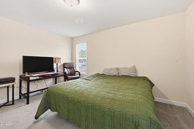 76 Cozy Brook Court, Clayton, NC 27520