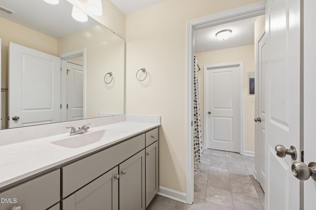 76 Cozy Brook Court, Clayton, NC 27520