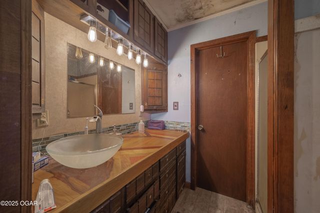 1021 Glendale Road, Joplin, MO 64804