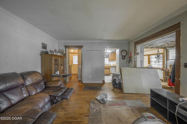 1021 Glendale Road, Joplin, MO 64804