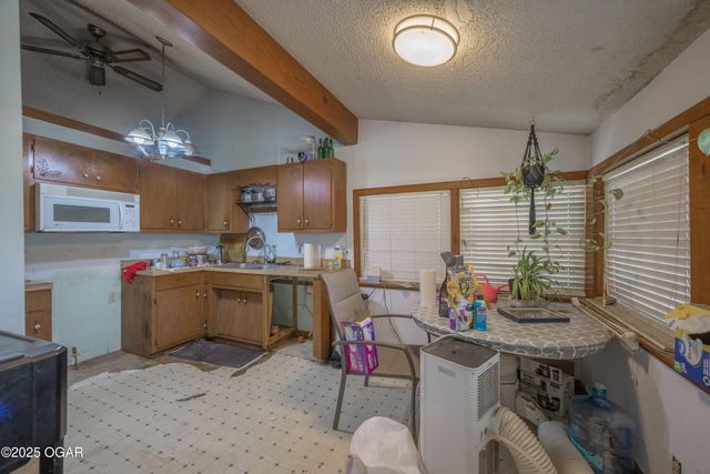 1021 Glendale Road, Joplin, MO 64804
