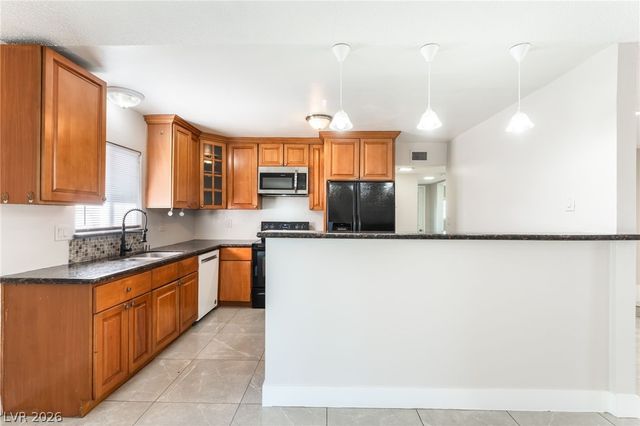 2163 Golden Arrow Drive, Las Vegas, NV 89169