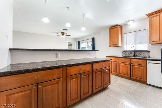 2163 Golden Arrow Drive, Las Vegas, NV 89169