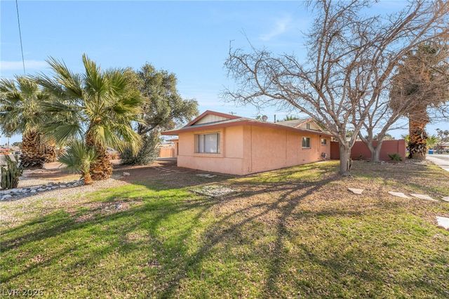 2163 Golden Arrow Drive, Las Vegas, NV 89169