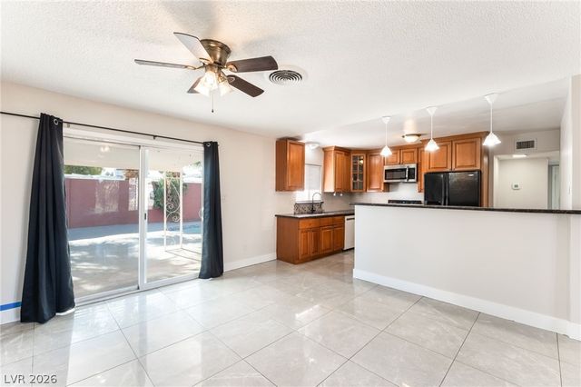 2163 Golden Arrow Drive, Las Vegas, NV 89169