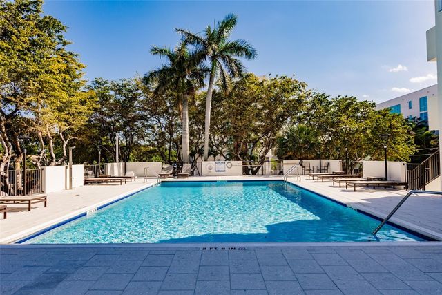 340 Sunset Drive 608, Fort Lauderdale, FL 33301