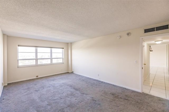 340 Sunset Drive 608, Fort Lauderdale, FL 33301