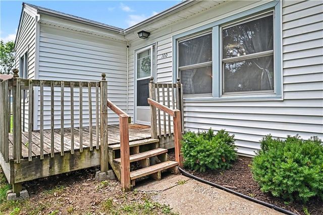 100 NE 73rd Street, Gladstone, MO 64118