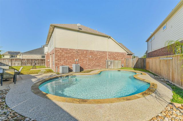 19022 Greenleaf Ridge Court, Cypress, TX 77429