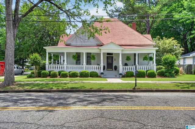 200 S NORTON AVENUE, Sylacauga, AL 35150