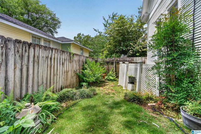 200 S NORTON AVENUE, Sylacauga, AL 35150