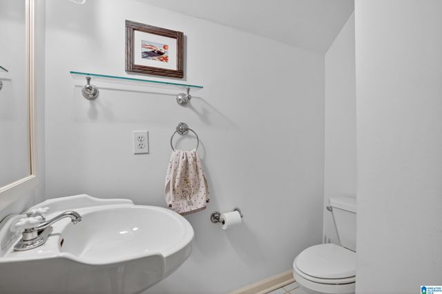 200 S NORTON AVENUE, Sylacauga, AL 35150