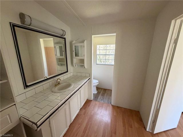 2050 Pondarosa Drive, Kernersville, NC 27284