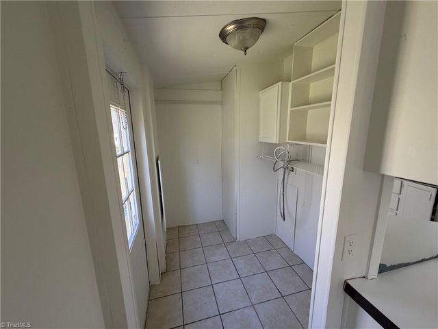 2050 Pondarosa Drive, Kernersville, NC 27284