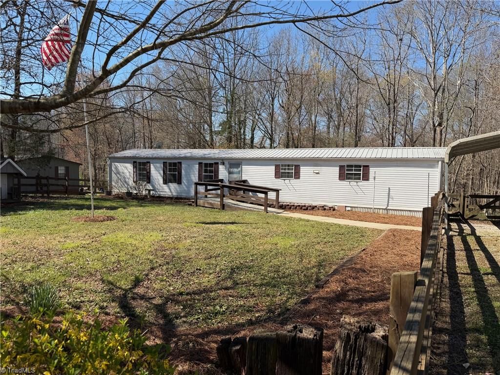 2050 Pondarosa Drive, Kernersville, NC 27284