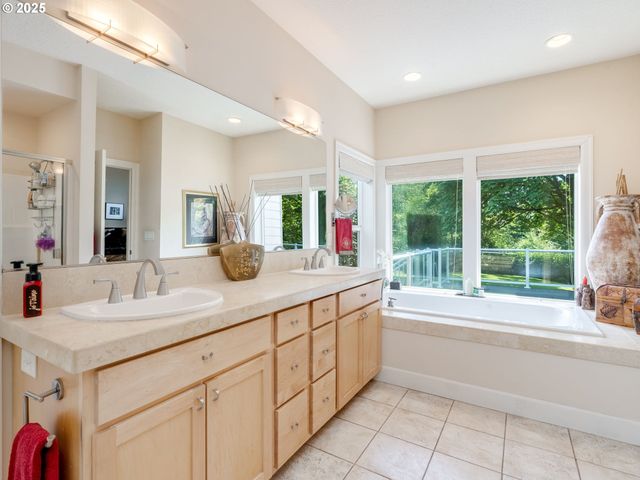 4374 M Loop, Washougal, WA 98671