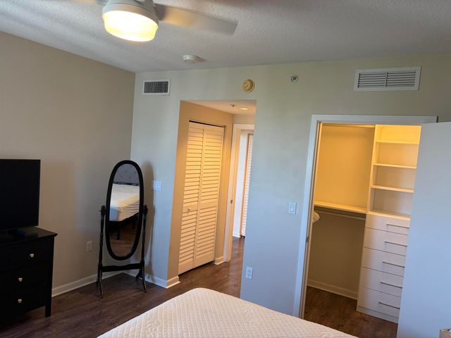 1551 N Flagler Drive 808, West Palm Beach, FL 33401