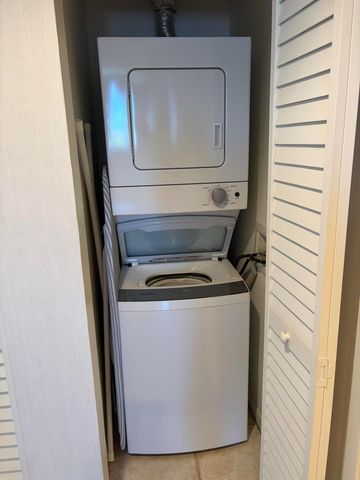 1551 N Flagler Drive 808, West Palm Beach, FL 33401