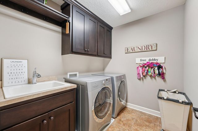 3277 Pin Oak Road, Hamel, MN 55340