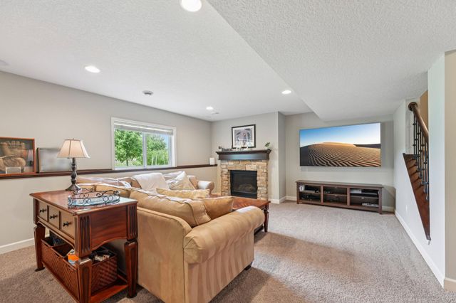 3277 Pin Oak Road, Hamel, MN 55340