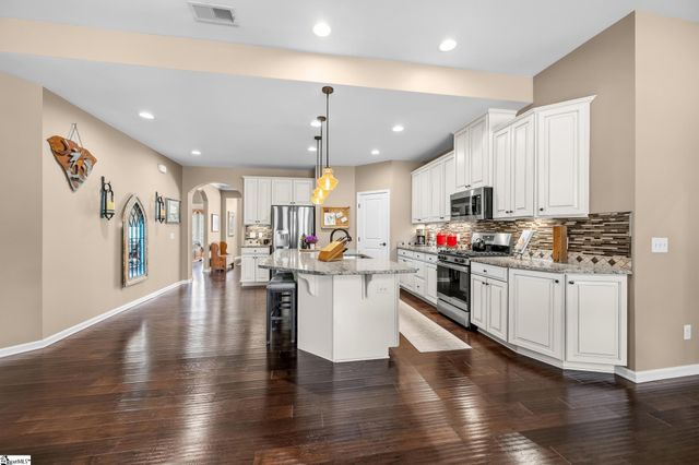 105 Brennan Place, Greenville, SC 29609