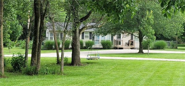 24761 Chiles Road, Paola, KS 66071