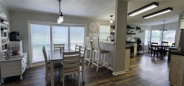 24761 Chiles Road, Paola, KS 66071