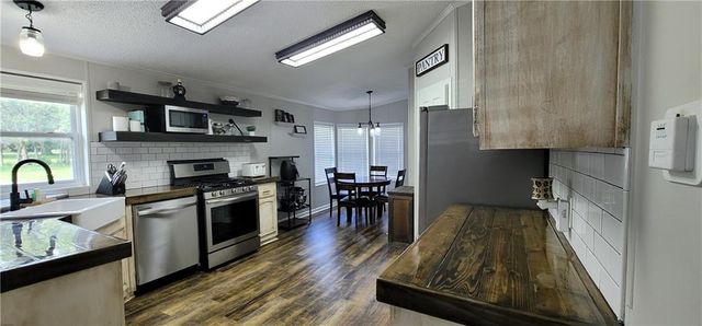 24761 Chiles Road, Paola, KS 66071