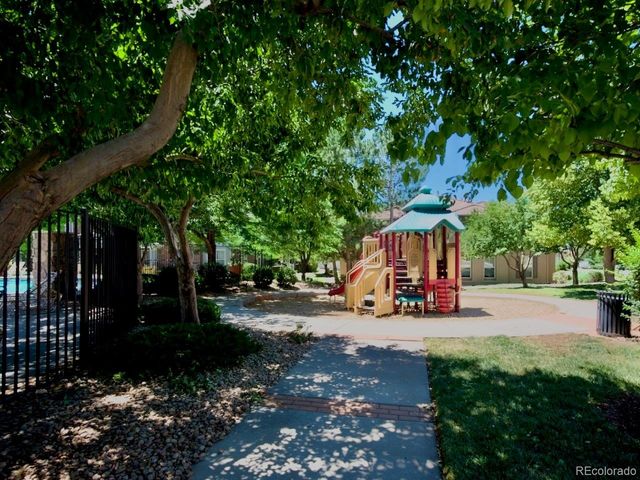 6725 S Winnipeg Cir 106, Aurora, CO 80016