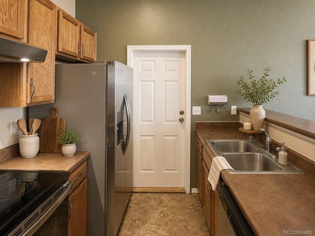 6725 S Winnipeg Cir 106, Aurora, CO 80016