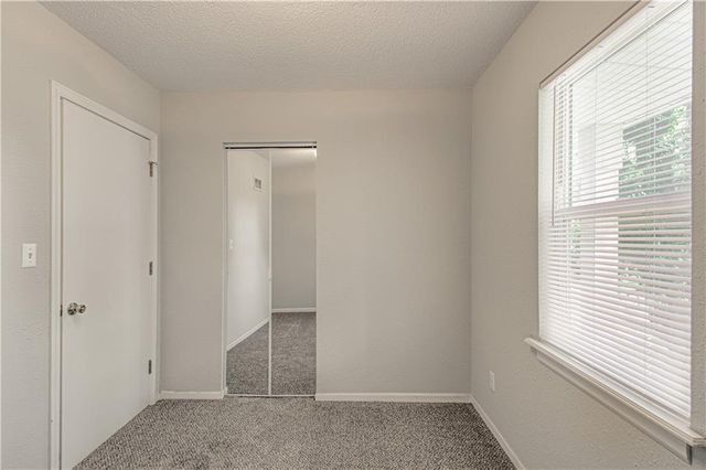 404 NE Castle Drive, Lee's Summit, MO 64063