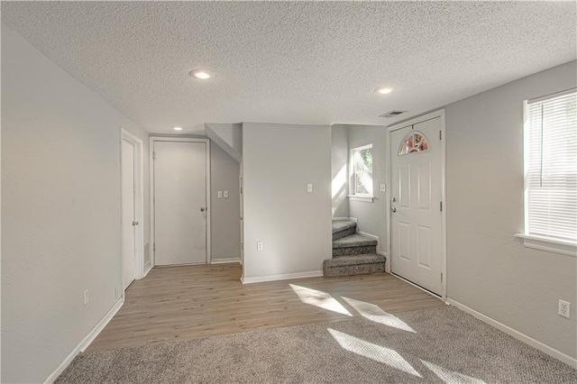 404 NE Castle Drive, Lee's Summit, MO 64063