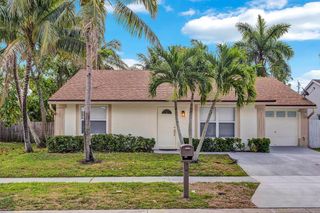 5604 Priscilla Lane NE, Lake Worth, FL 33463