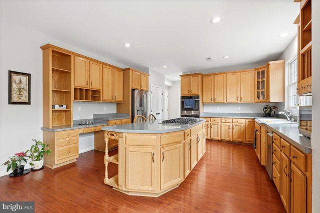 9255 BOWERS BROOK PL, Bristow, VA 20136