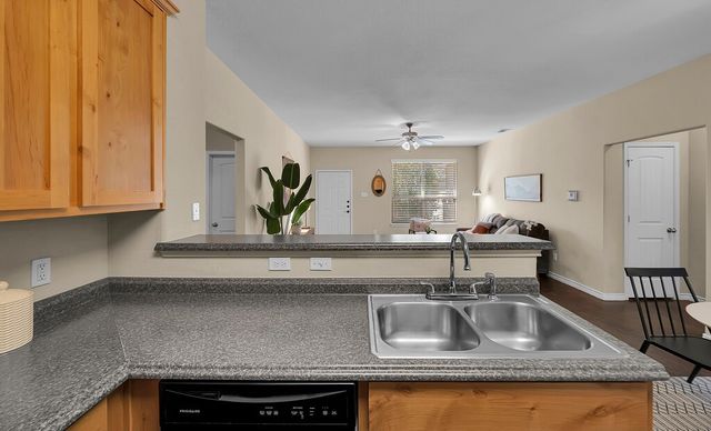 137 Flat Creek Drive, Robinson, TX 76706