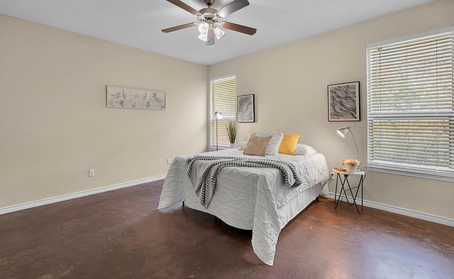 137 Flat Creek Drive, Robinson, TX 76706