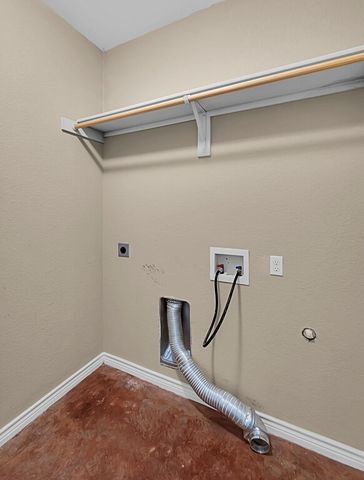 137 Flat Creek Drive, Robinson, TX 76706