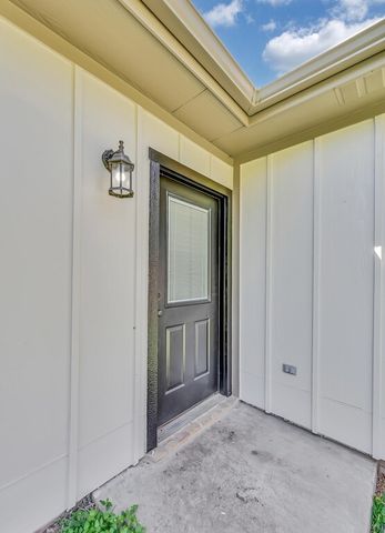 137 Flat Creek Drive, Robinson, TX 76706