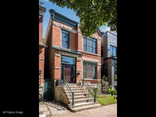 2436 W Superior Street, Chicago, IL 60612