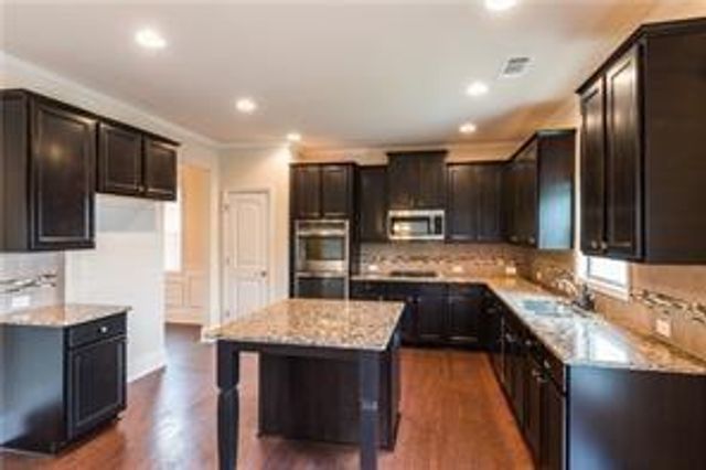 570 Eldridge Drive, Suwanee, GA 30024
