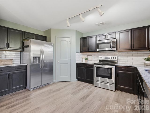 422 Perry Lane, Marshville, NC 28103