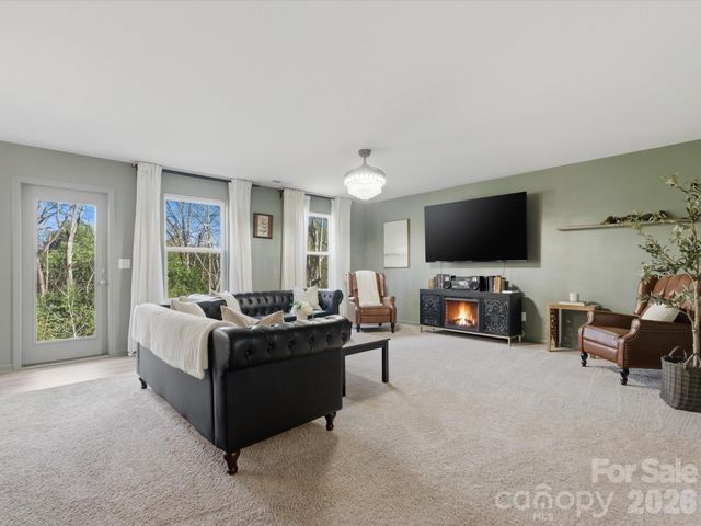 422 Perry Lane, Marshville, NC 28103