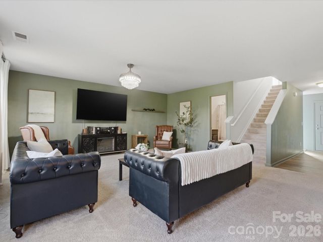 422 Perry Lane, Marshville, NC 28103