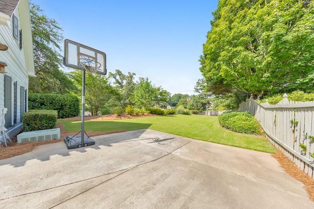 3901 Hazelhurst Drive, Marietta, GA 30066