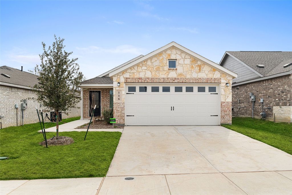 116 Arbor Hills Road, Balch Springs, TX 75181