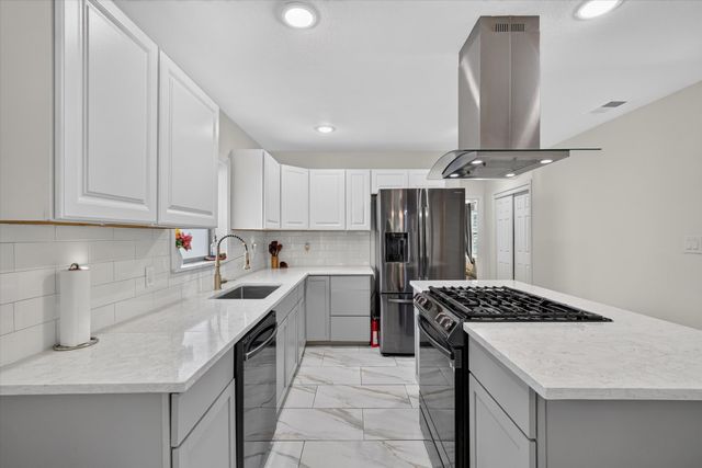 2739 Kingston Street, Dallas, TX 75211