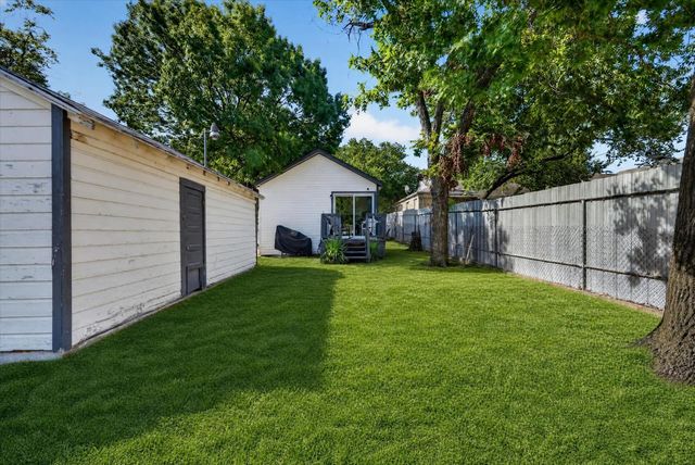 2739 Kingston Street, Dallas, TX 75211