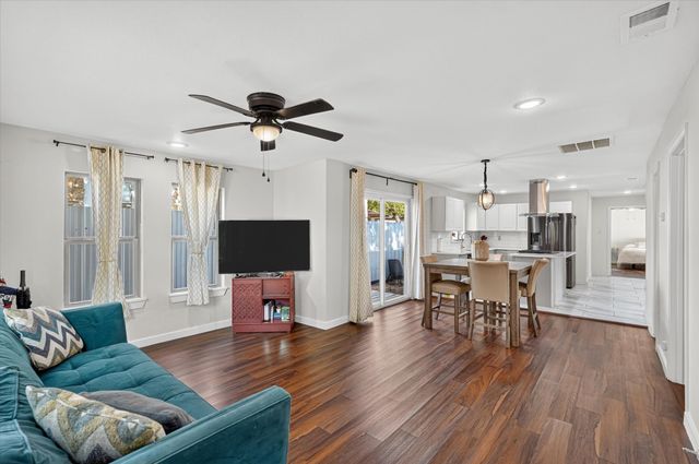 2739 Kingston Street, Dallas, TX 75211