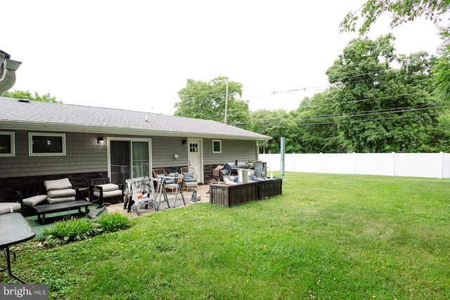 138 CRESTVIEW DR, Willingborough, NJ 08046